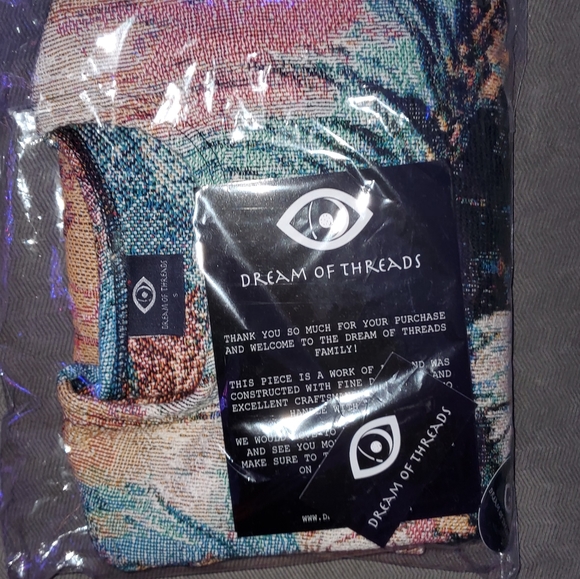 Dream Of Threads - Picture 5 of 7